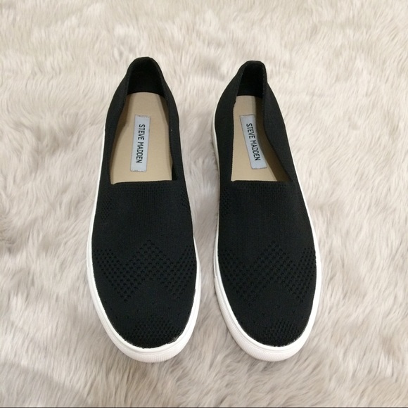 Steve Madden Shoes - Steve Madden Women’s Frankel Sneakers Slip On 10
